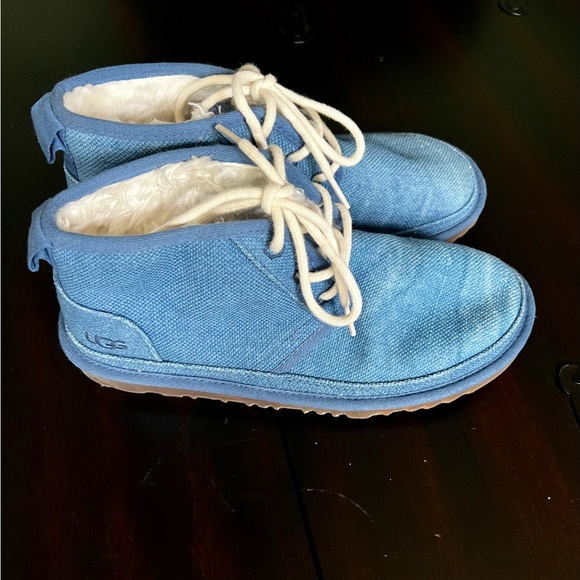 UGG blue canvas low cut boots - Picture 6 of 8